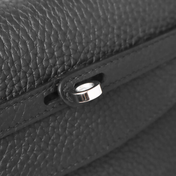 Togo Leather Lock and Flip Cover Women Handbag - Lock Mechanism Detail