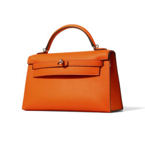 High-quality Swift Leather Luxury Handbag - Three-quarter Perspective
